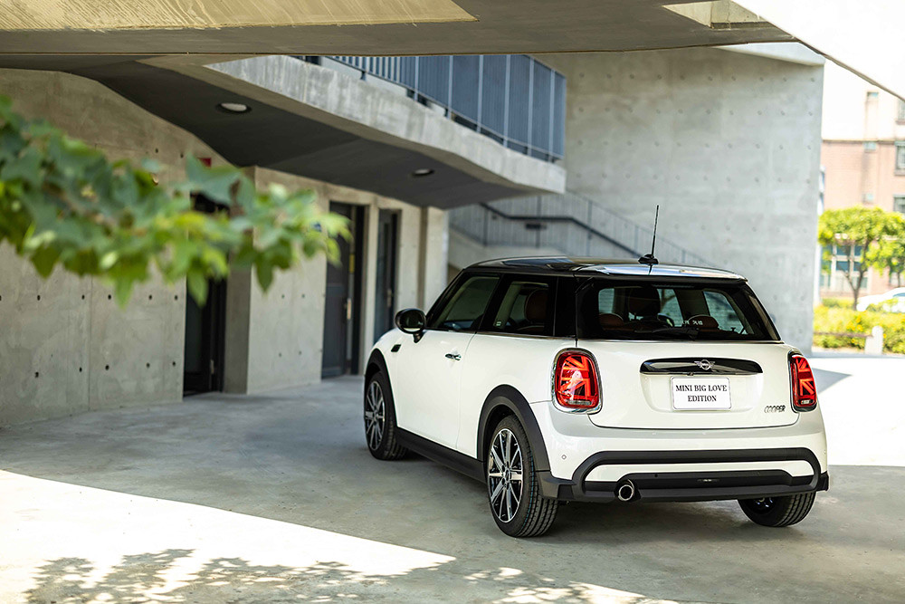 53144669155 b247d69a6e b