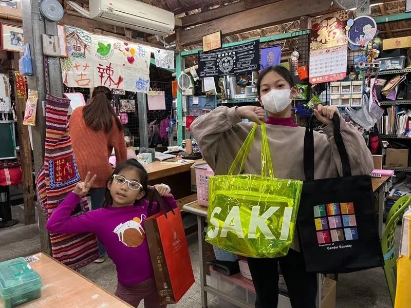 173215961134718 P30944717